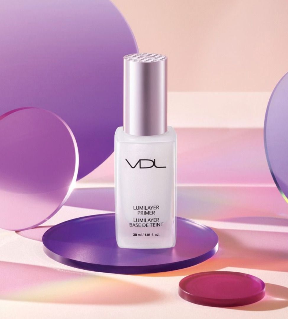 VDL Lumilayer Primer texture with radiant pearl glow
