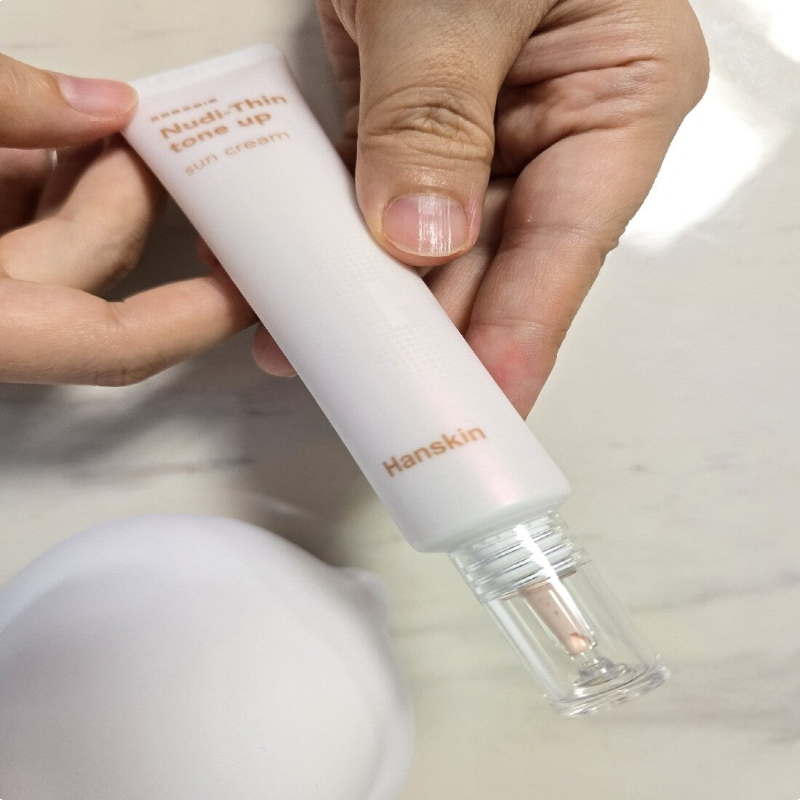 Hanskin Nudi Thin MakeUp Tone Up Lighting Finish Sunscreen SPF50+ PA++++ 40ml