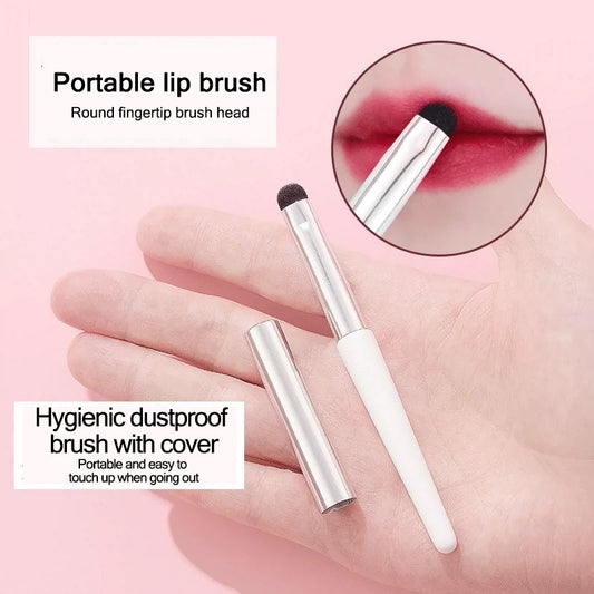 INHAK Portable Wide Lip Brush 931