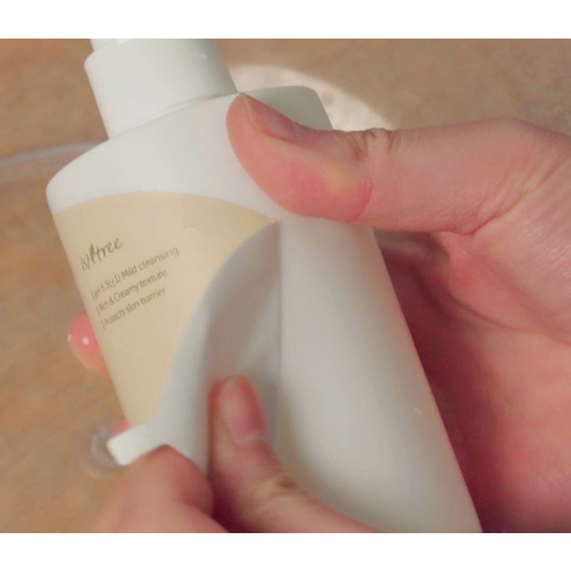 ISNTREE Yam Root Vegan Milk Cleanser 220ml