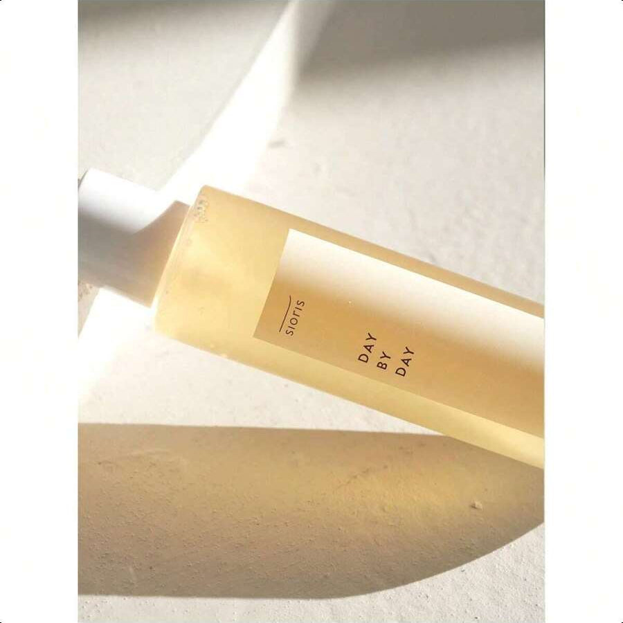 sioris Day By Day Cleansing Gel 150ml/5.07 Oz , Organic Citrus Water And Sugar Beet, Remove Makeup Residue