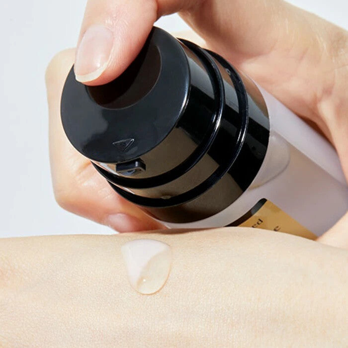 COSRX Advanced Snail Radiance Dual Essence - 80ml Expiring products exp:2026.11.20