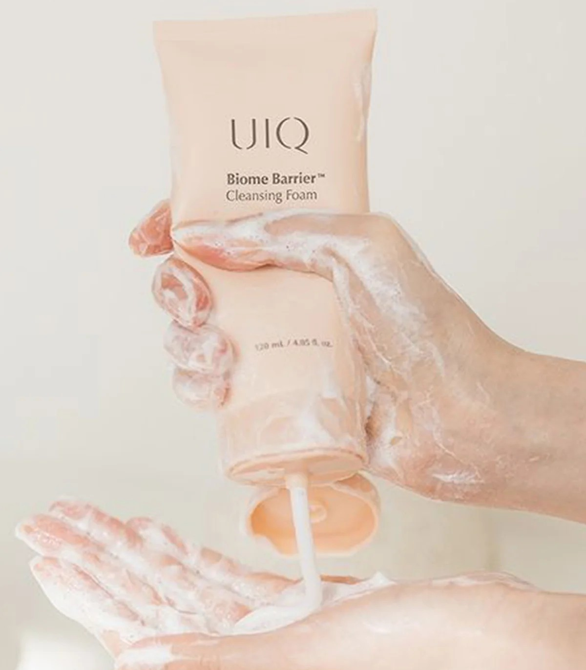 UIQ Biome Barrier Cleansing Foam 120ml