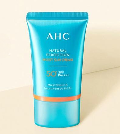 AHC Natural Perfection Увлажняющий солнцезащитный крем SPF50 + PA++ 50 мл